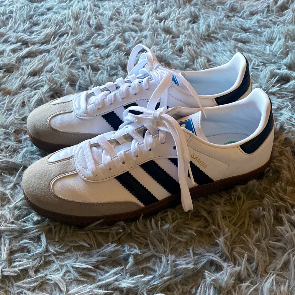 BRAND NEW WHITE ADIDAS SAMBAS